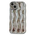 Funda iPhone 15 3D Linear Wavy - Plata