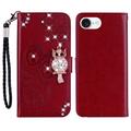 iPhone 16e Búho Rhinestone Funda billetera - Rojo