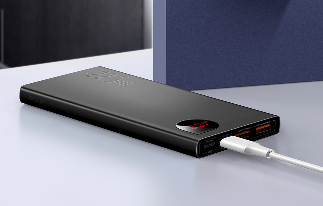 Baseus Adaman Metal Digital Display Power Bank 10000mAh con cable USB-C - Negro
