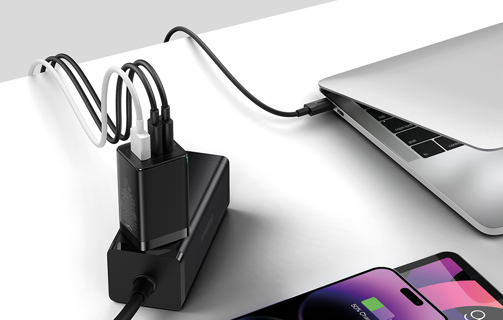 Cargador de pared Baseus GaN5 Pro 65W - 2xUSB-C, USB-A - Negro